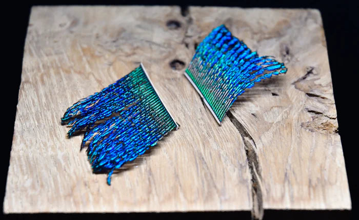 2-inch sections of peacock sword feathers
